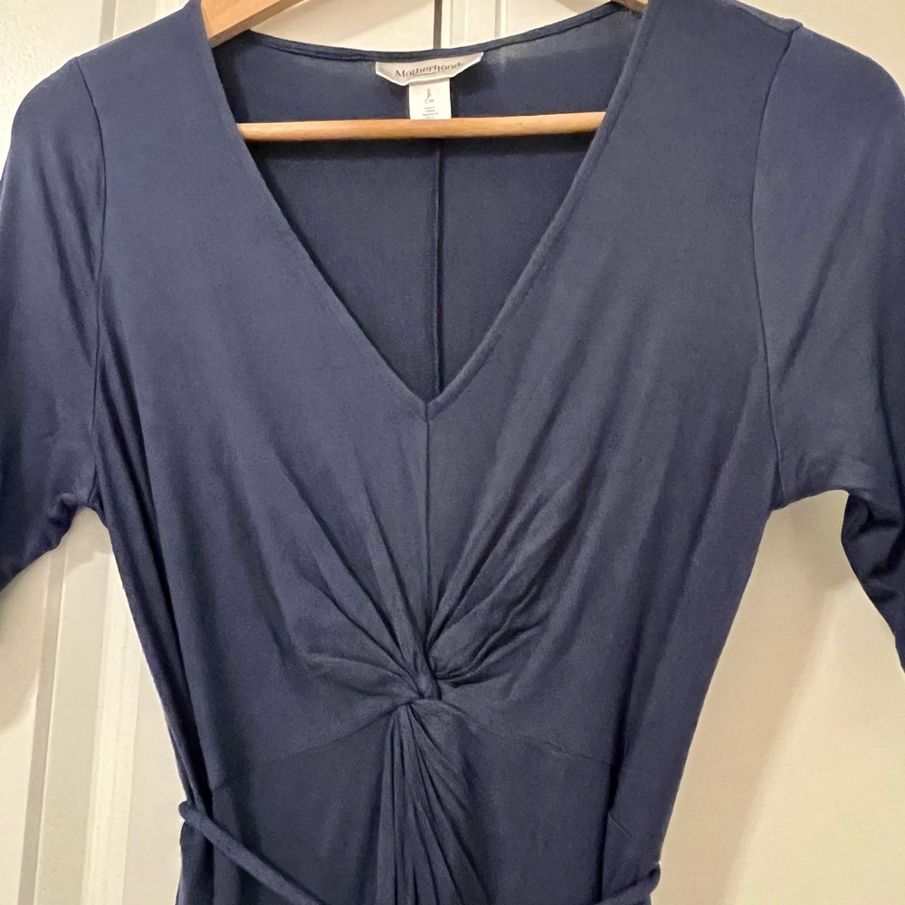Motherhood maternity dress in navy size small